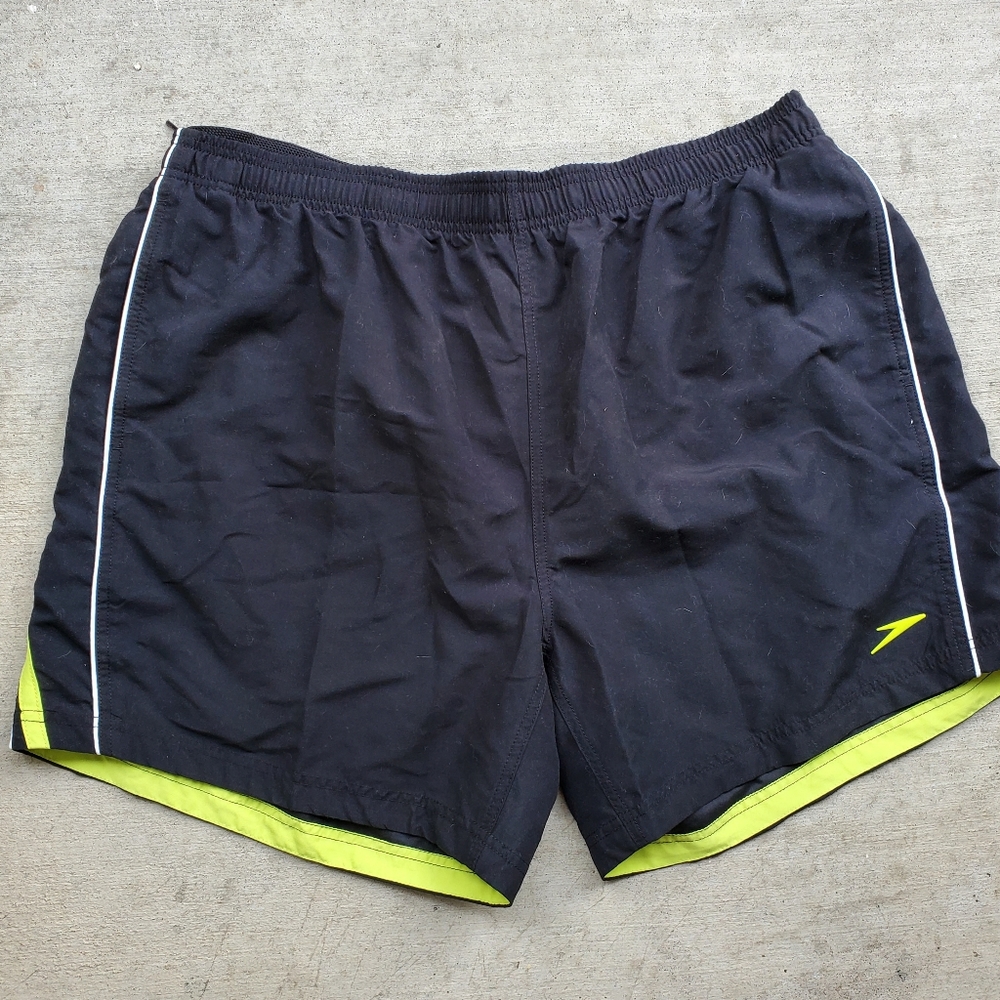 Very nice Black & Green Speedo Lined Swim Short Trunks sz XL
